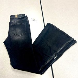 Women Flying Money High Rise Super Flare 29X34